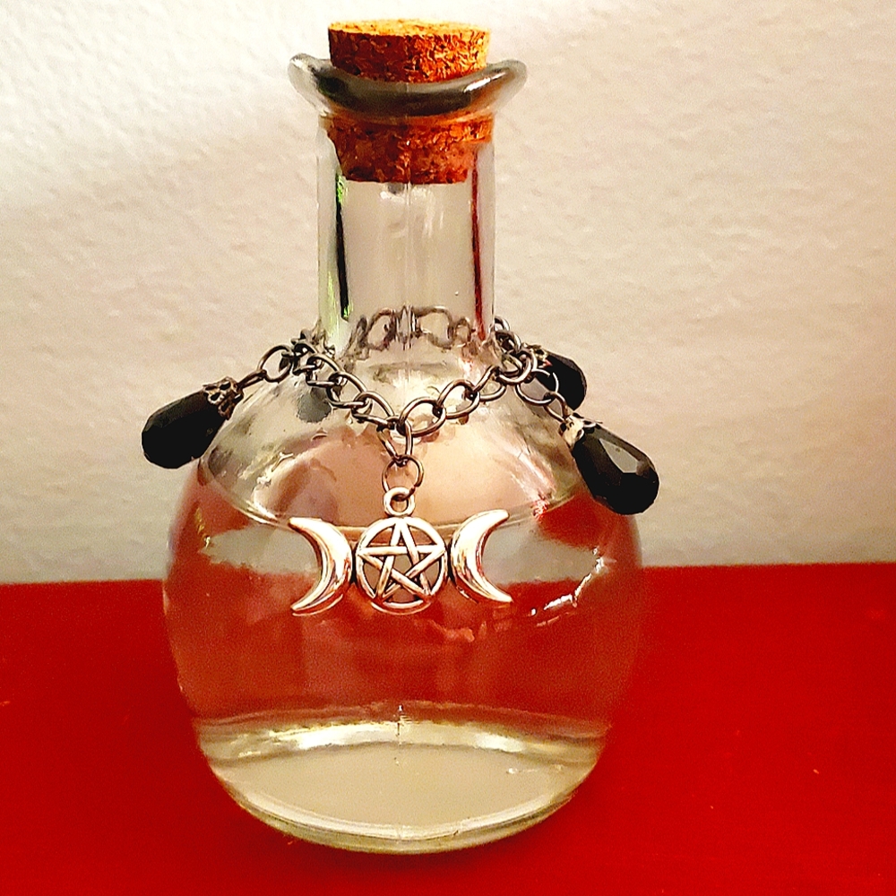 Moon Water Glass Cruet Black Teardrop